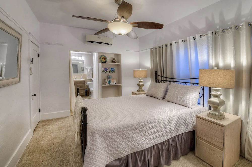 Photo of Bedroom in Blenman-Elm