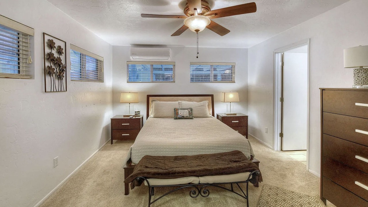 Photo of Bedroom in Blenman-Elm