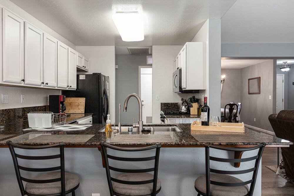 Photo of Kitchen in Hanford