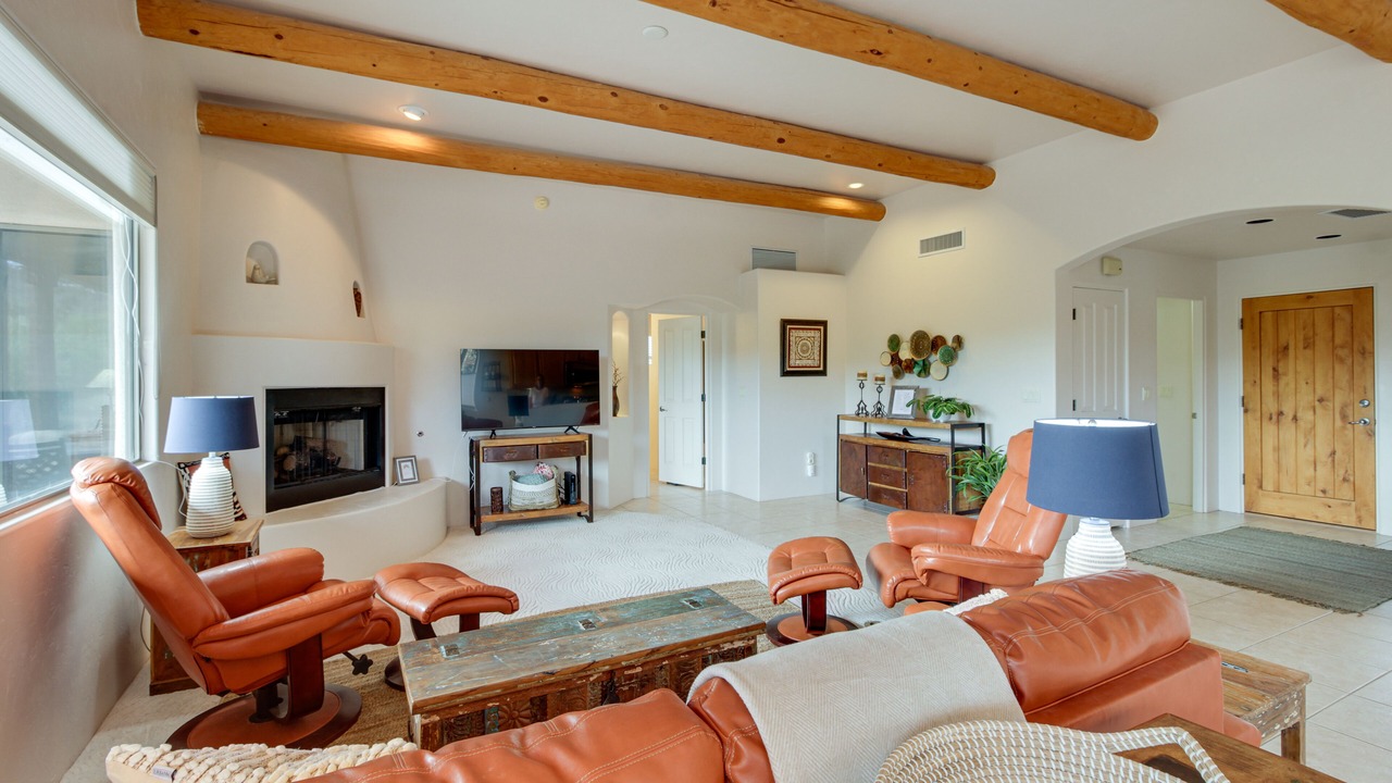 Photo of Livingroom in Tucson Estates