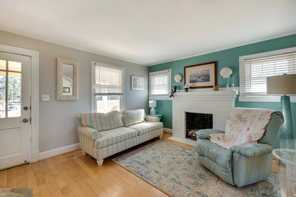 Photo of Livingroom in Windmill Point