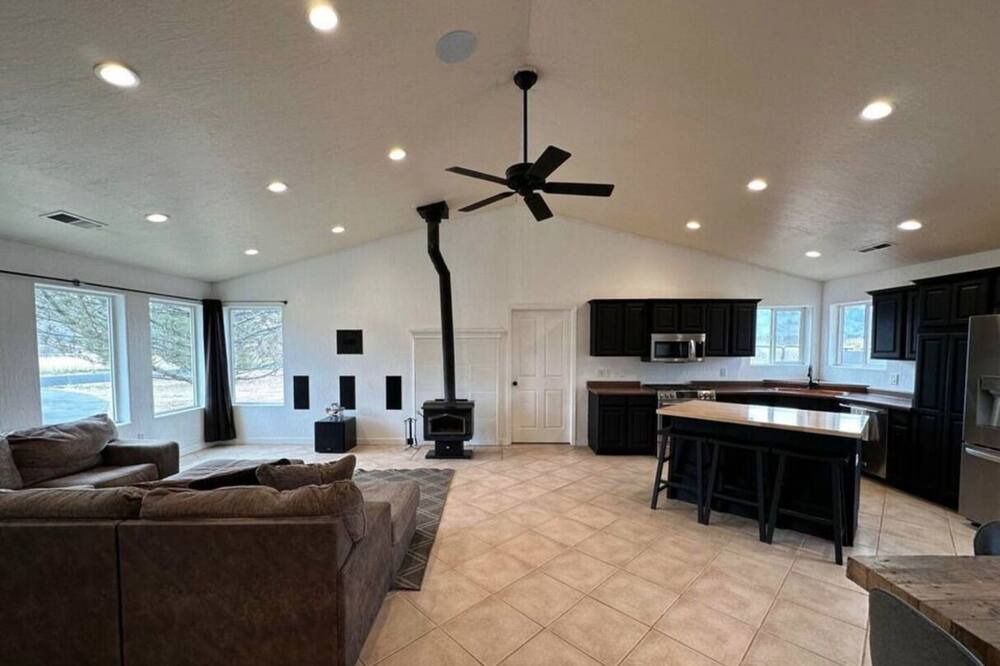 Photo of Kitchen in New Harmony
