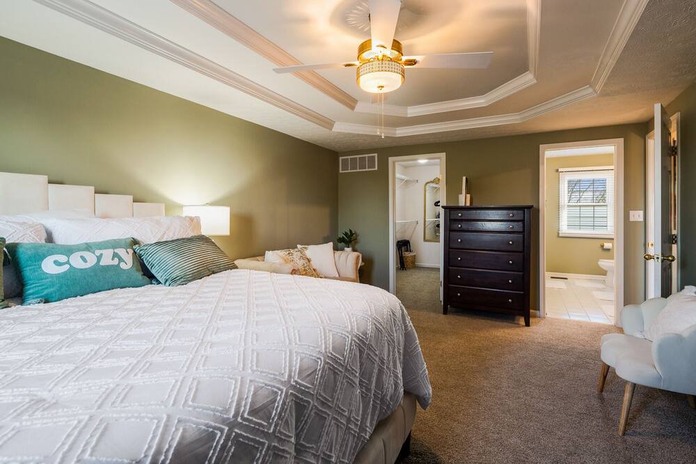 Photo of Bedroom in Jeffersontown
