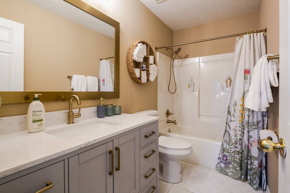 Photo of Bathroom in Jeffersontown