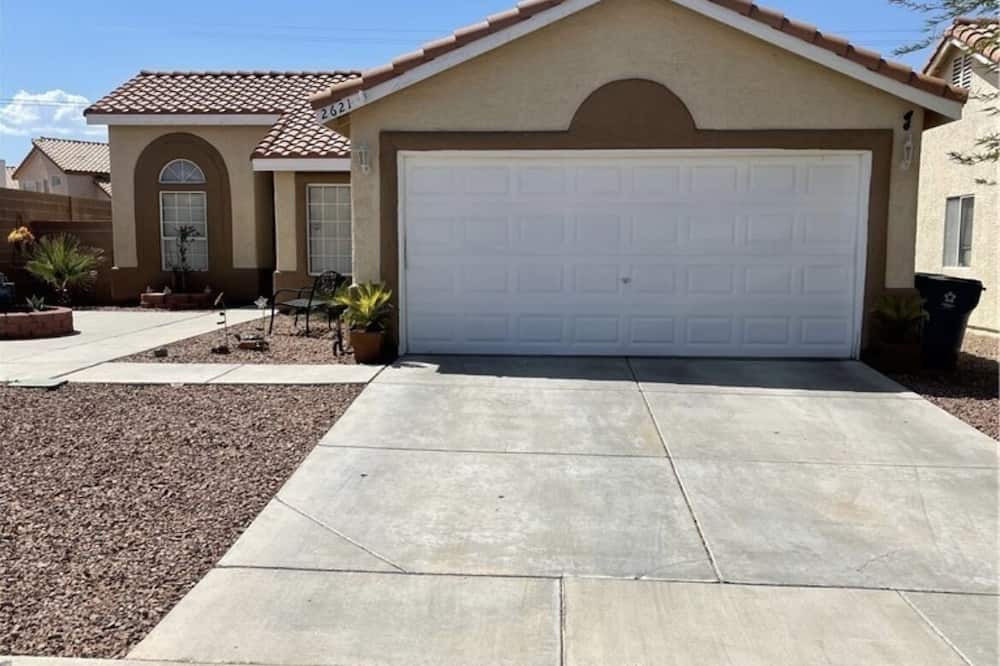 Photo of Outdoor in Sunrise Manor