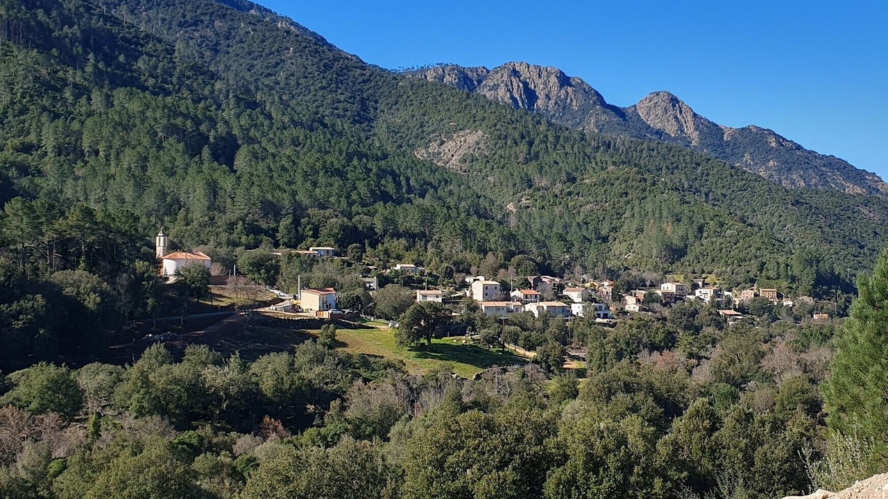 Photo of Outdoor in Manso