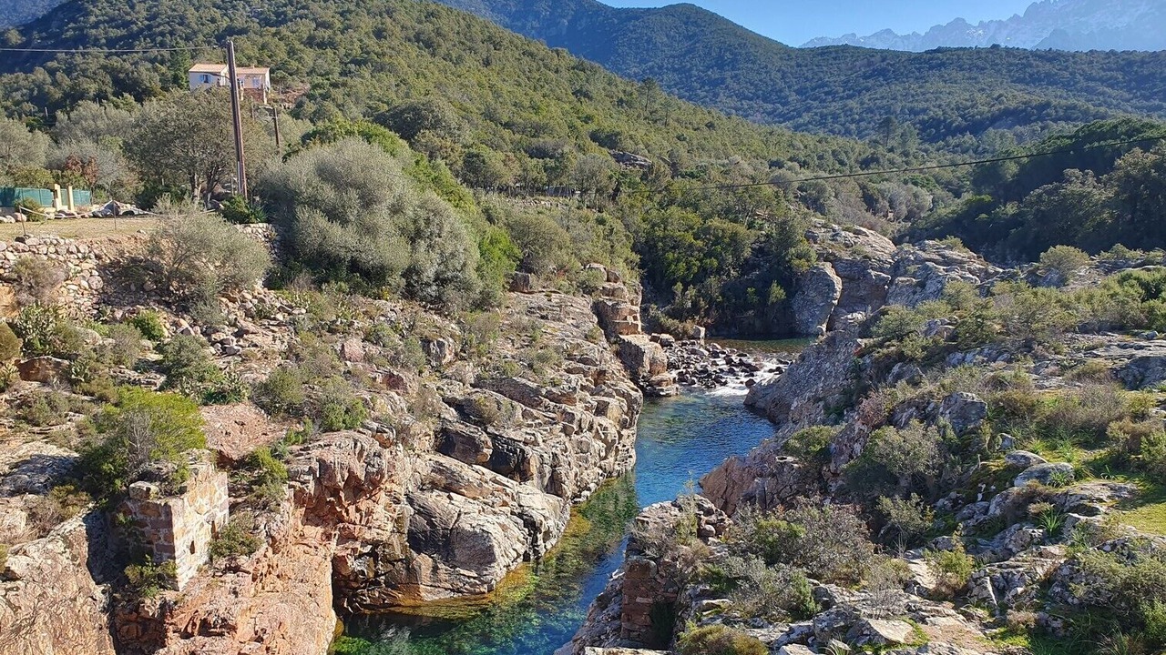 Photo of Outdoor in Manso
