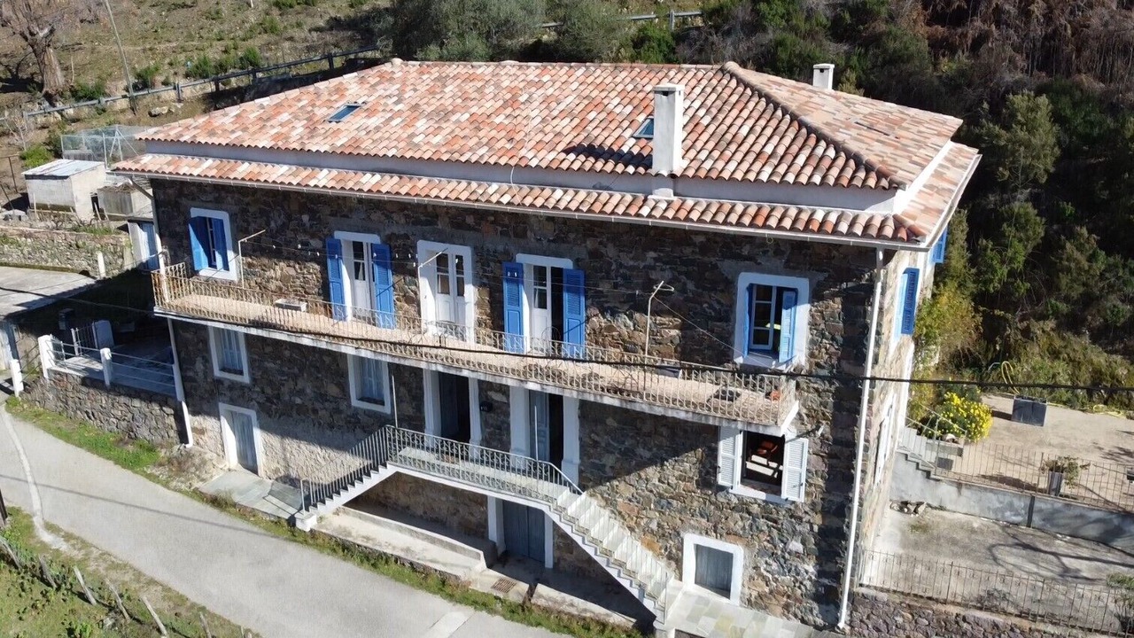 Photo of Outdoor in Manso