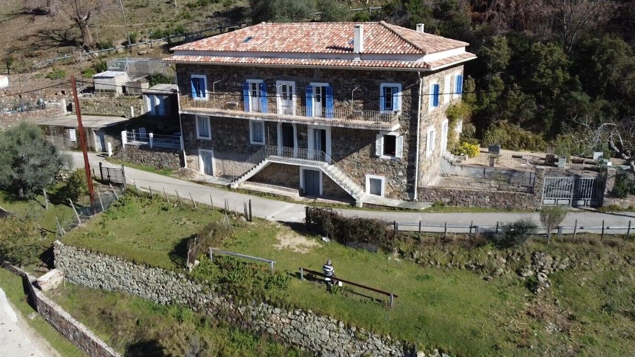 Photo of Outdoor in Manso