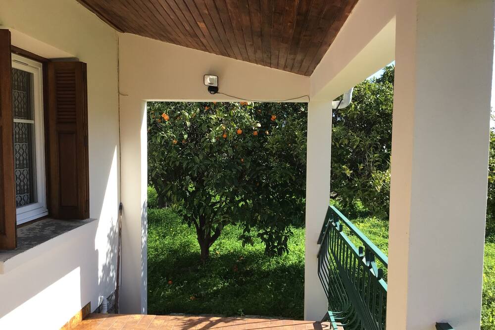 Photo of Patio Balcony in Ghisonaccia