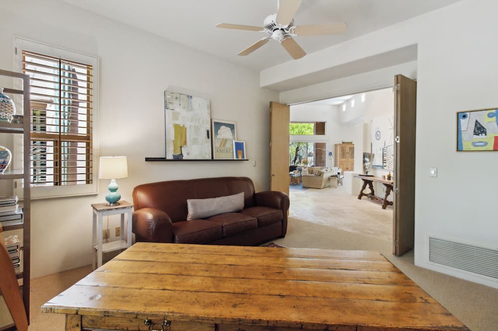 Photo of Bedroom in Pinnacle Peak