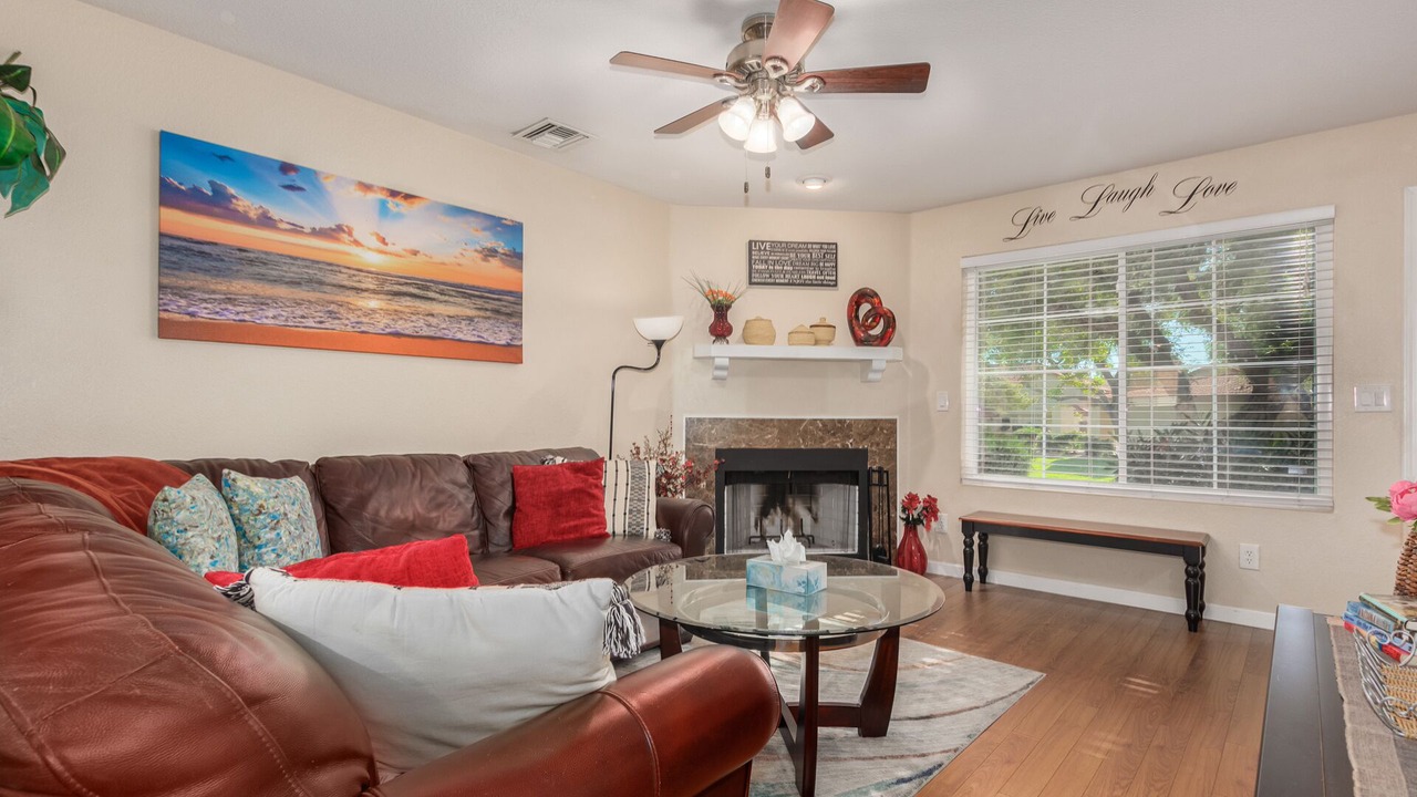 Photo of Livingroom in Alta Mesa Community Association
