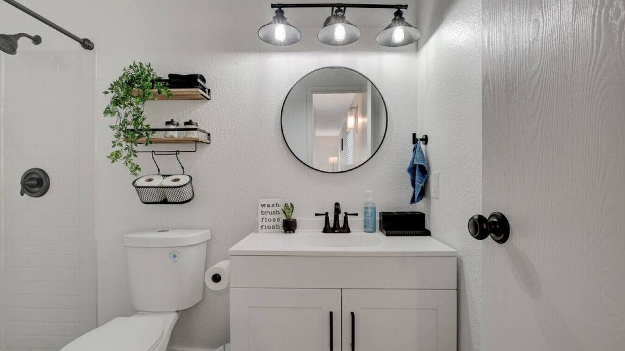 Photo of Bathroom in Sunrise Manor