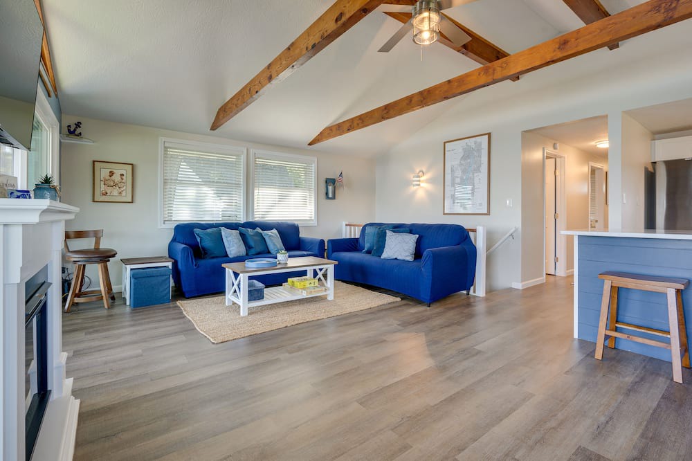 Photo of Livingroom in Howard