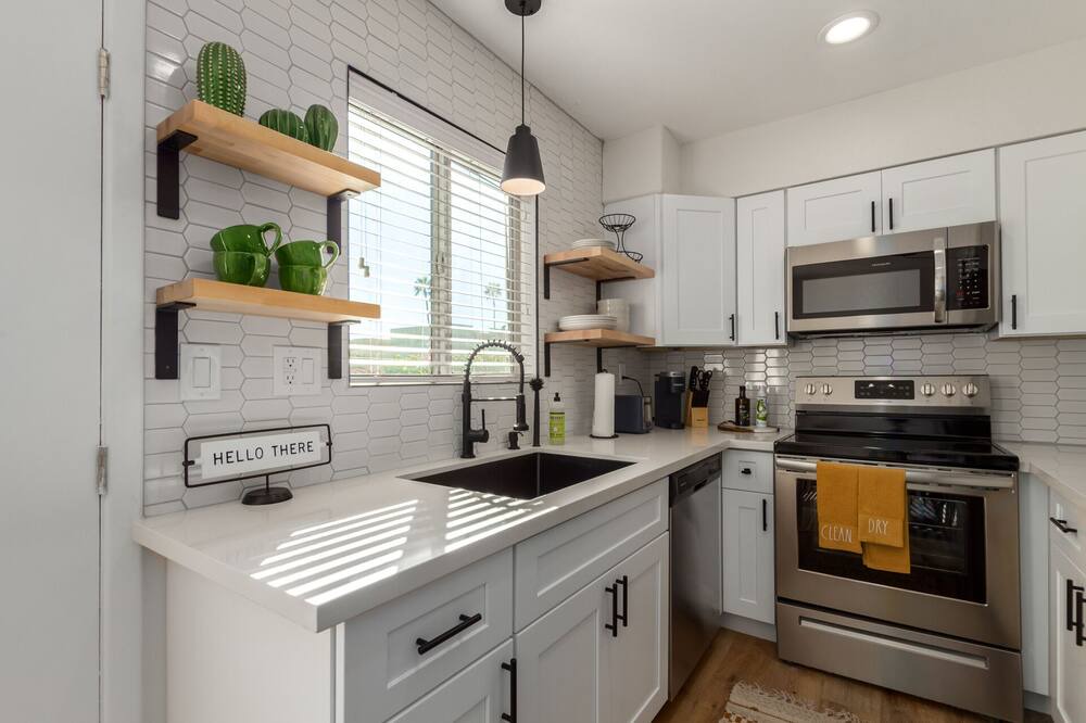 Photo of Kitchen in Fashion Square