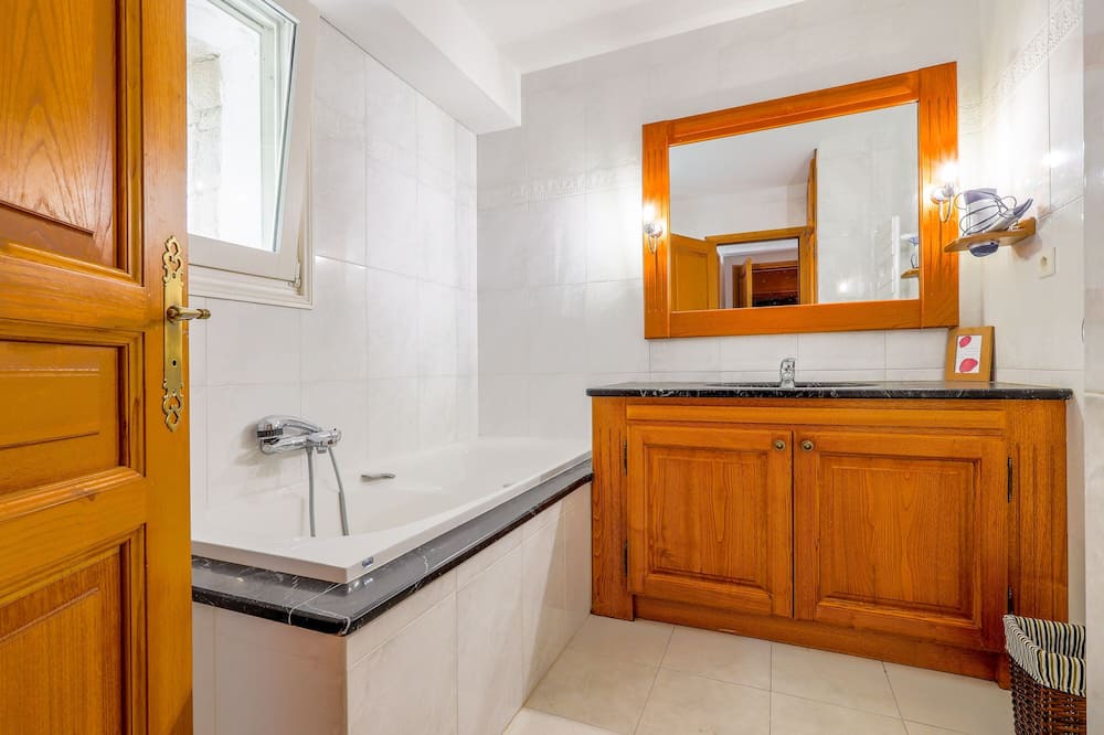 Photo of Bathroom in Chisa