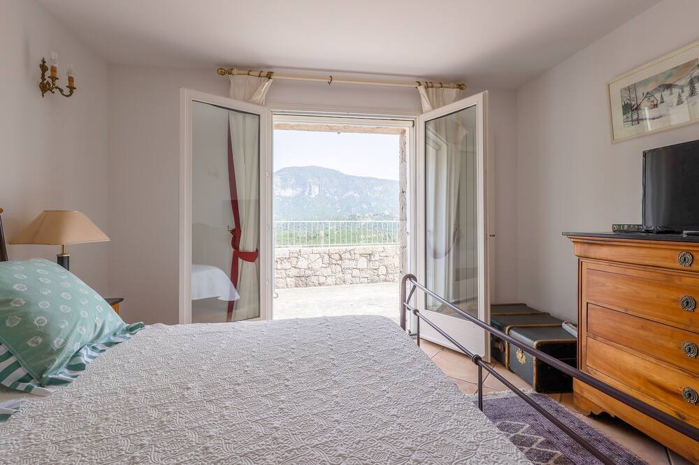 Photo of Bedroom in Chisa