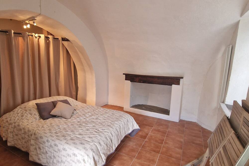 Photo of Bedroom in Patrimonio