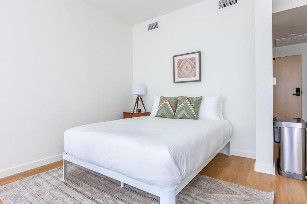 Photo of Bedroom in Alphabet Historic District