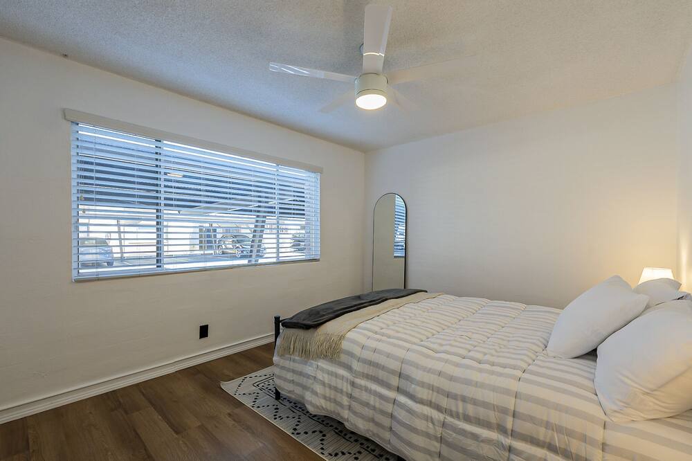 Photo of Bedroom in Fashion Square