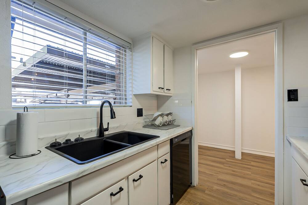 Photo of Kitchen in Fashion Square
