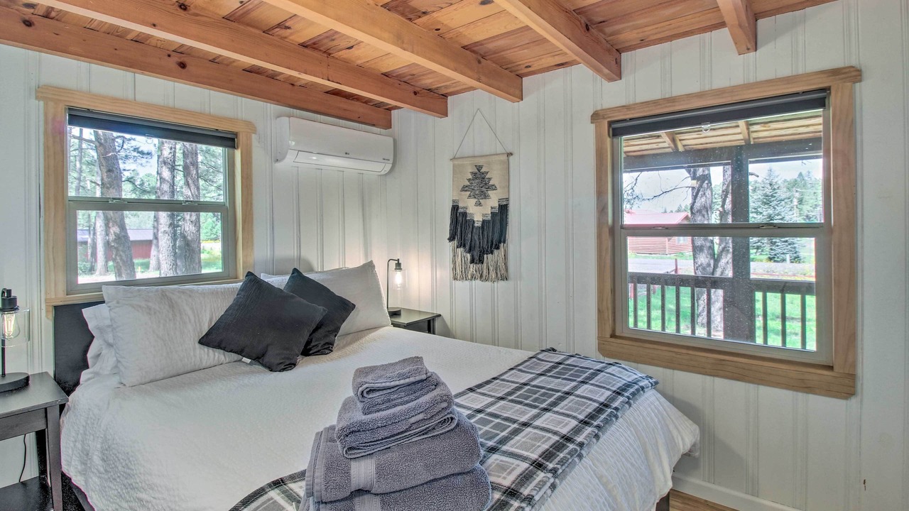 Photo of Bedroom in Pinetop