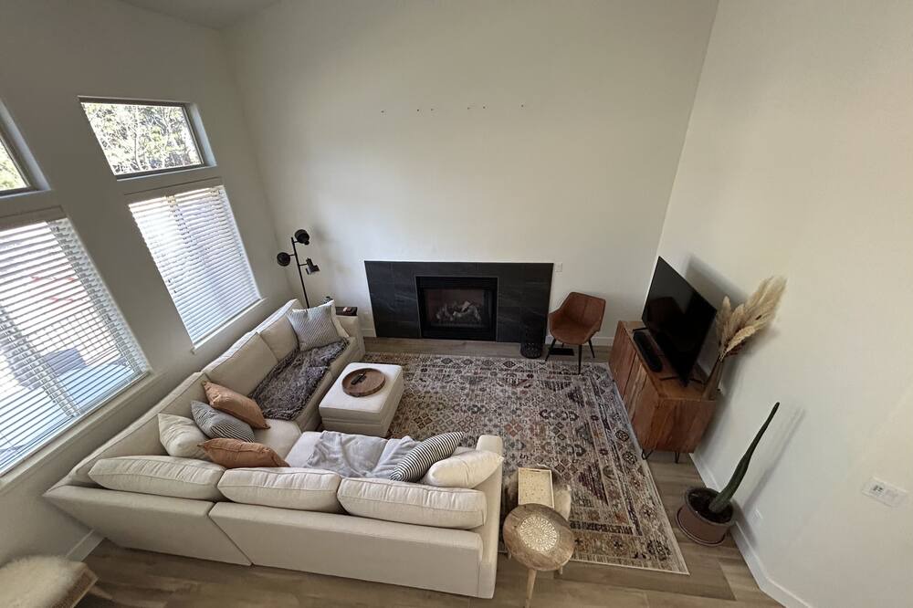 Photo of Livingroom in Ponderosa Trails