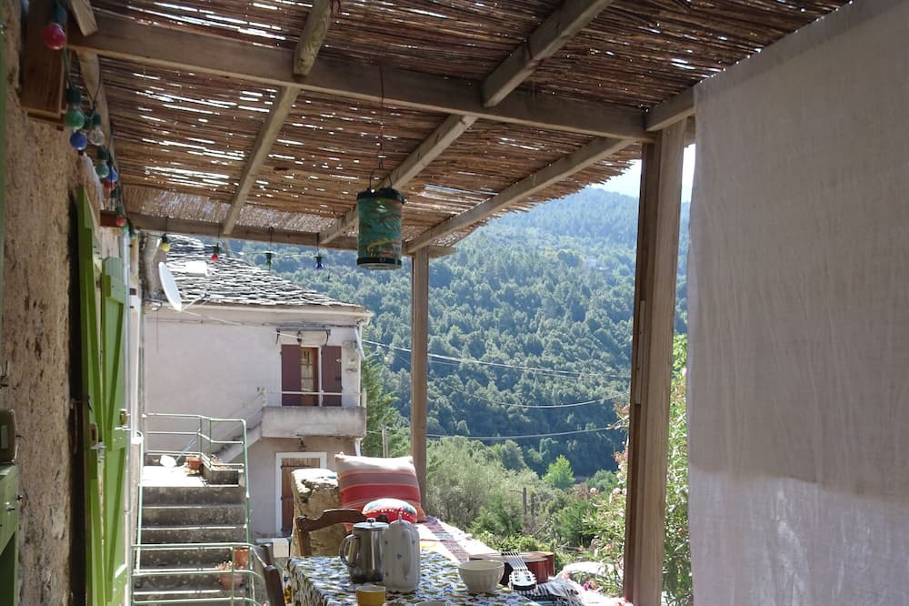 Photo of Outdoor in Olini