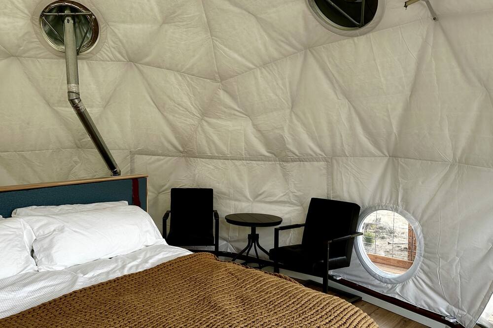 Photo of Bedroom in Dolan Springs