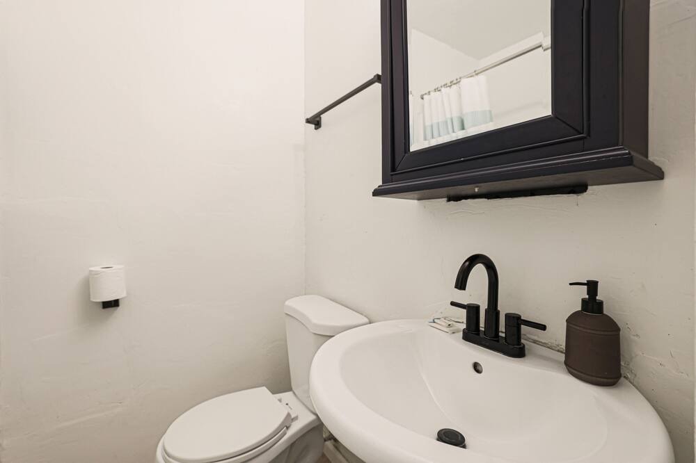 Photo of Bathroom in Governmental Mall
