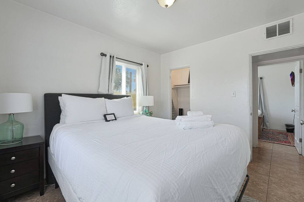 Photo of Bedroom in Governmental Mall