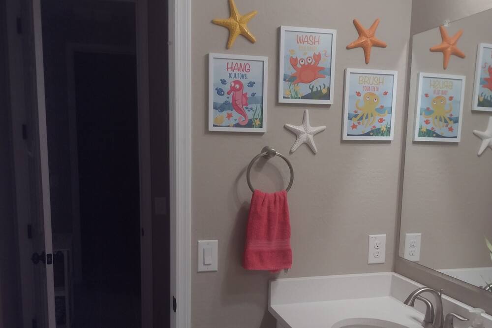 Photo of Bathroom in Maricopa