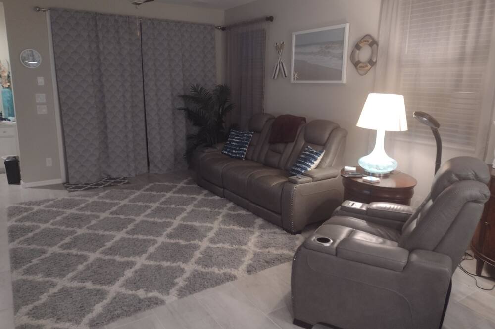 Photo of Bedroom in Maricopa