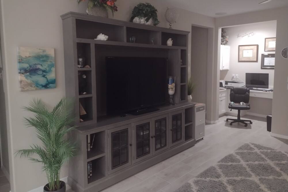 Photo of Bedroom in Maricopa