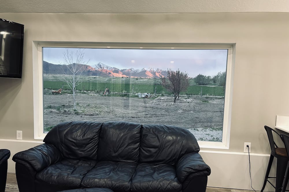 Photo of Livingroom in Leamington