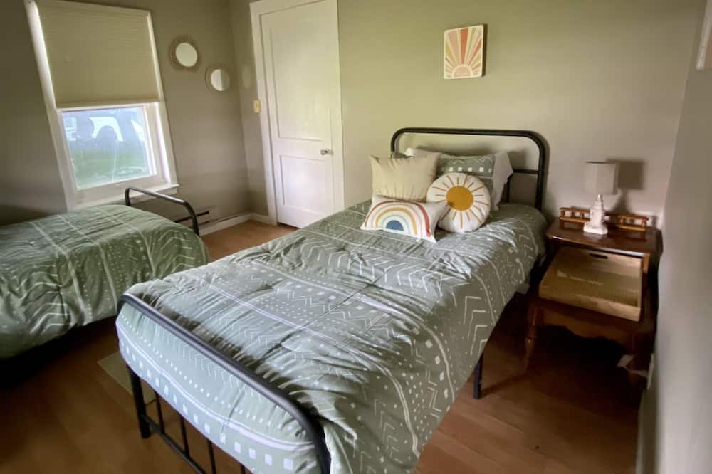 Photo of Bedroom in Olive Hill