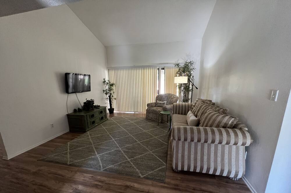 Photo of Livingroom in Greenacres