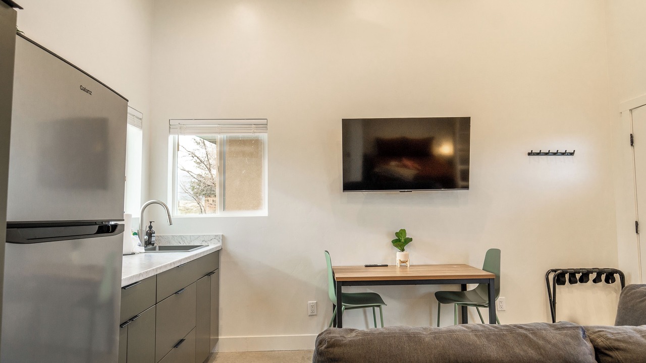 Photo of Livingroom in Torrey