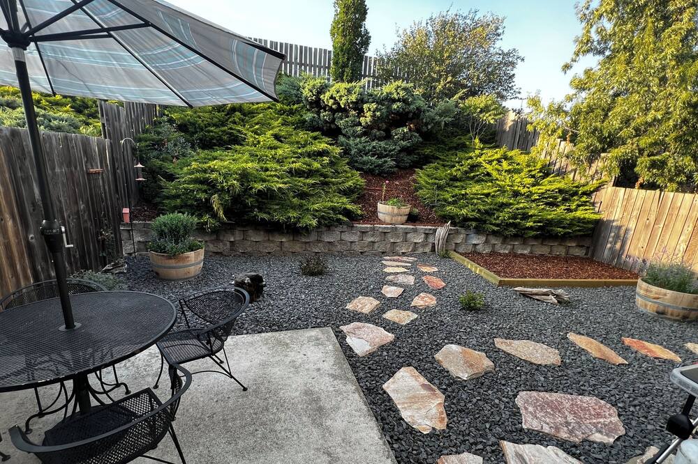 Photo of Outdoor in Pullman
