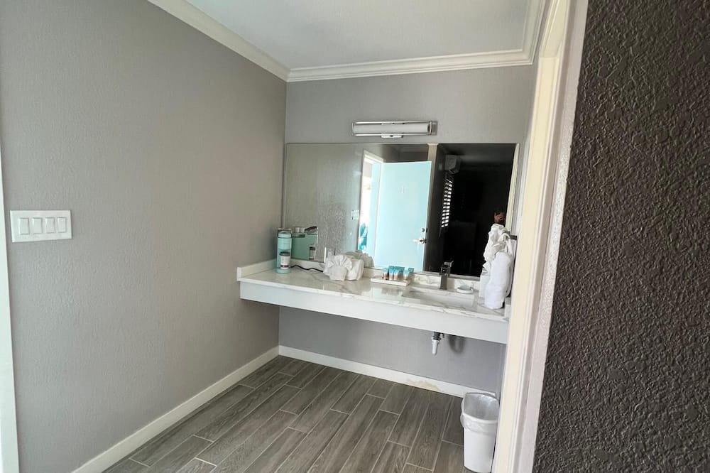 Photo of Bathroom in Cienega Springs