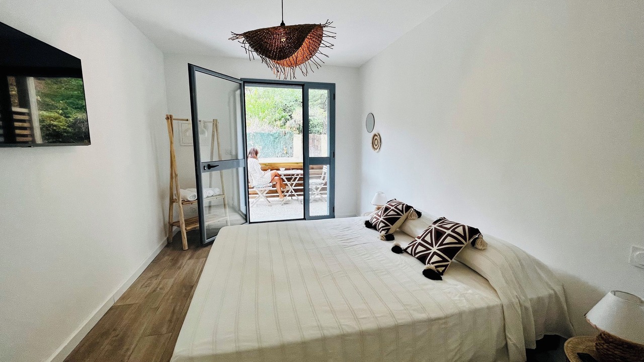 Photo of Bedroom in Centuri