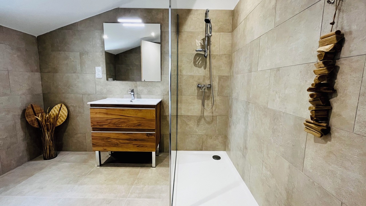 Photo of Bathroom in Centuri