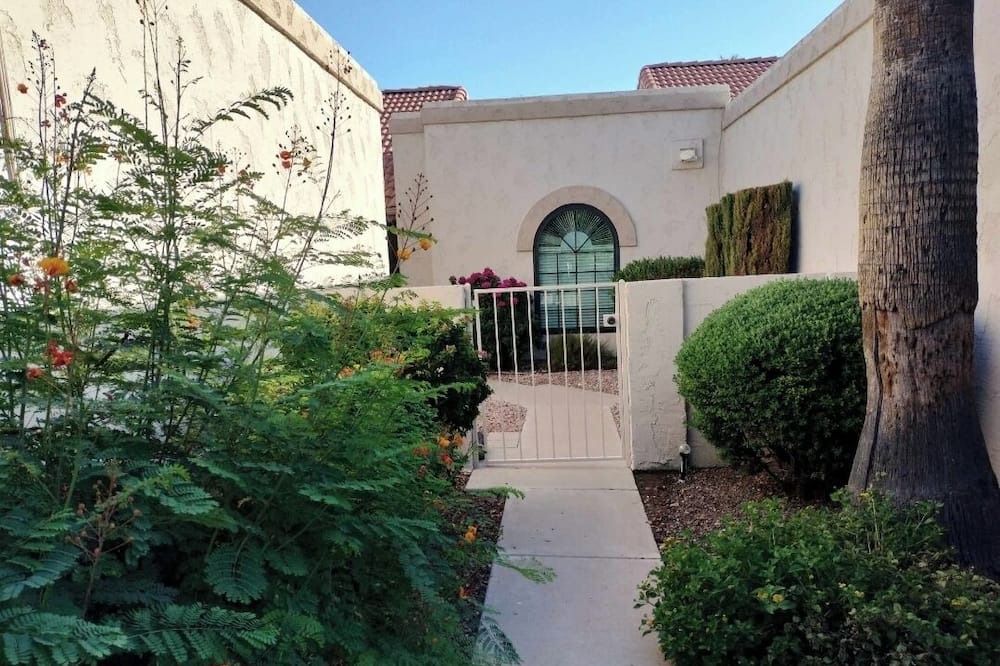 Photo of Outdoor in Fairway Ridge At Westbrook Village