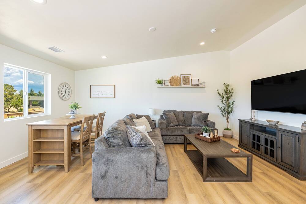 Photo of Livingroom in Winona