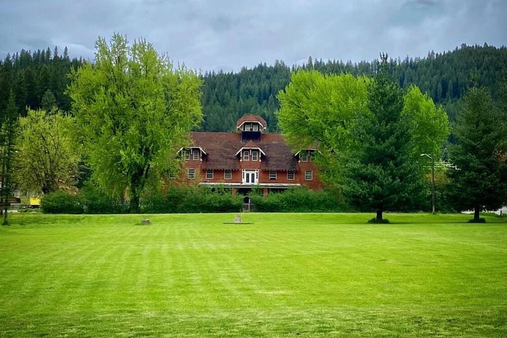 Photo of Outdoor in Silverton