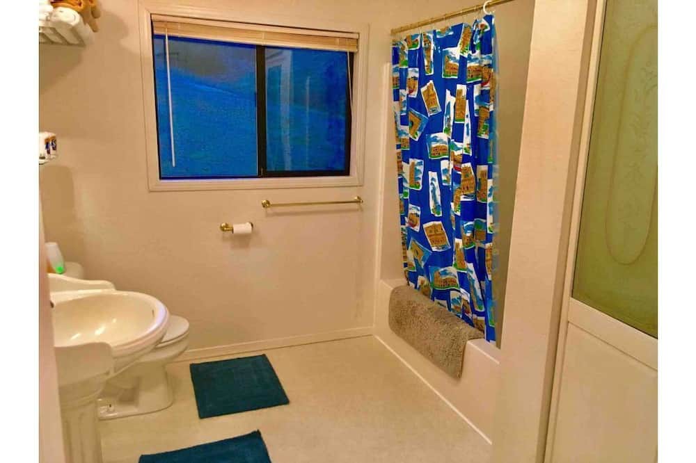Photo of Bathroom in Lakeport