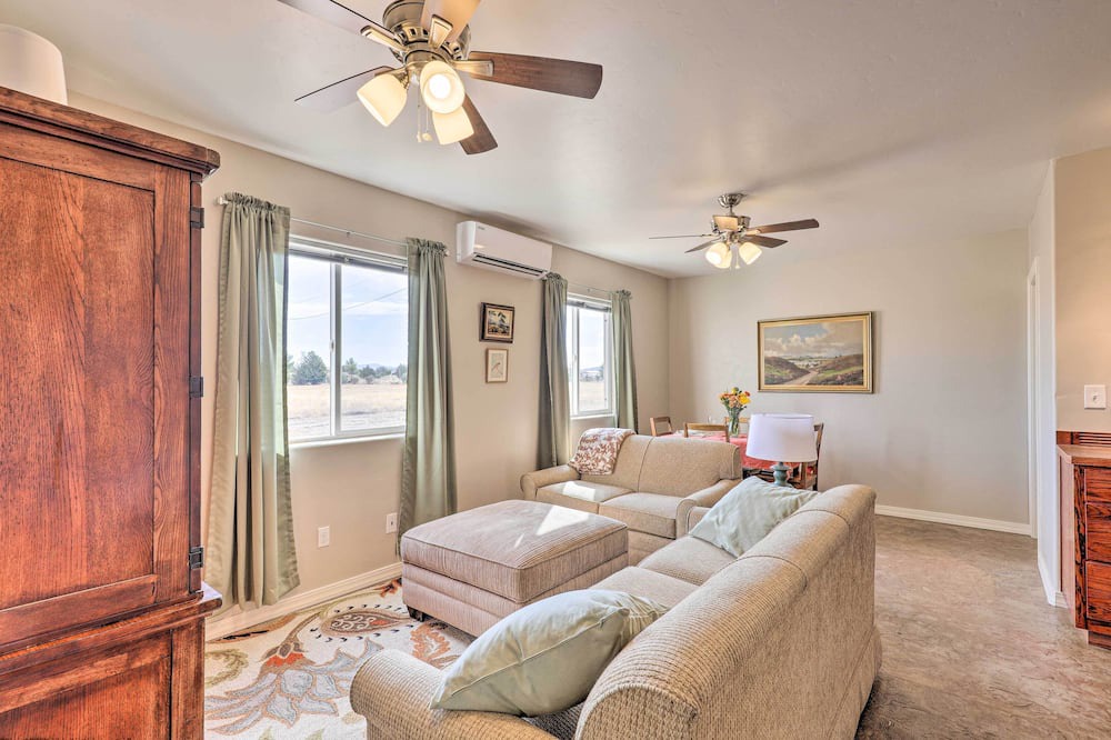 Photo of Livingroom in Paulden