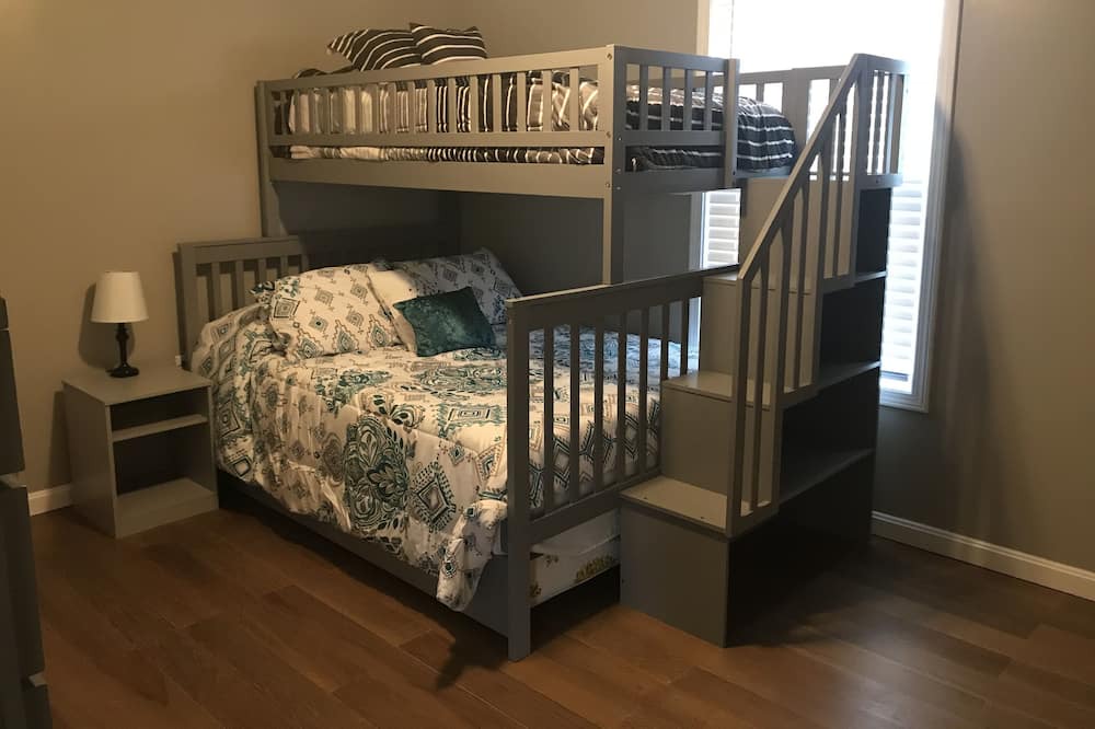 Photo of Bedroom in Campbellsville