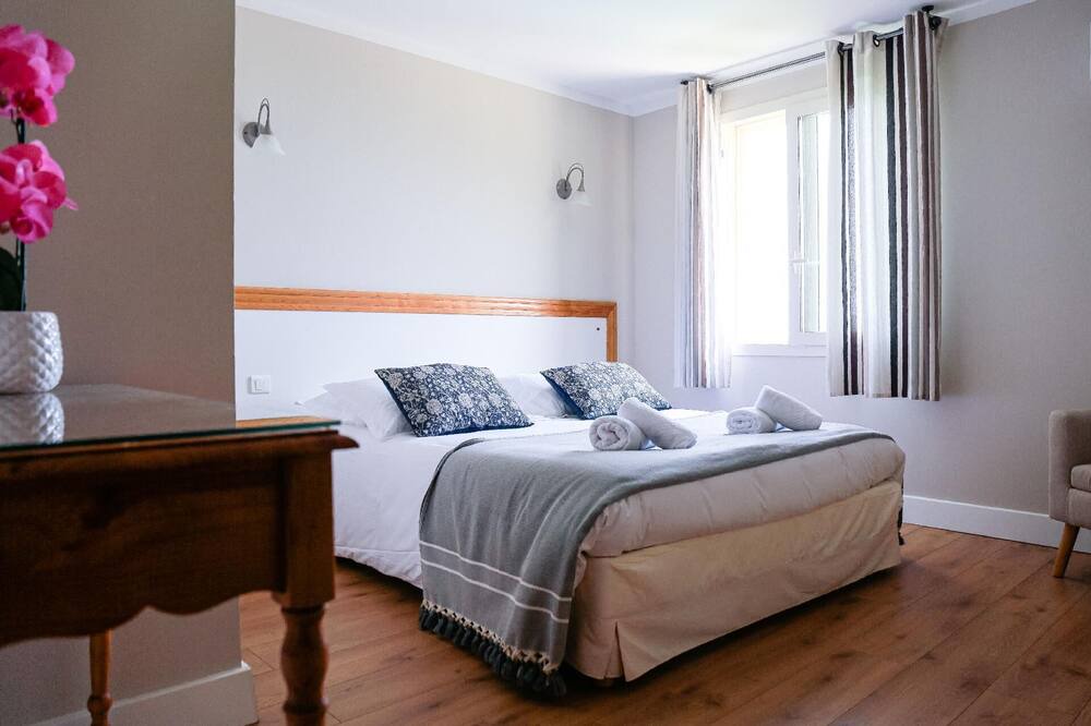 Photo of Bedroom in Farinole