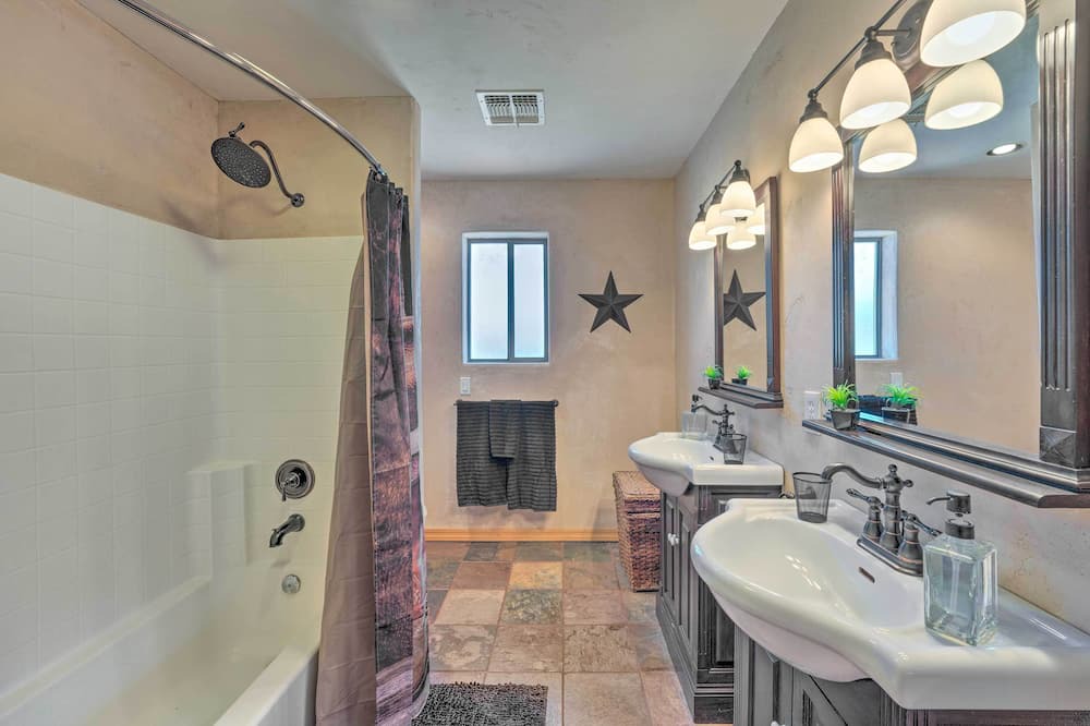 Photo of Bathroom in Kingman